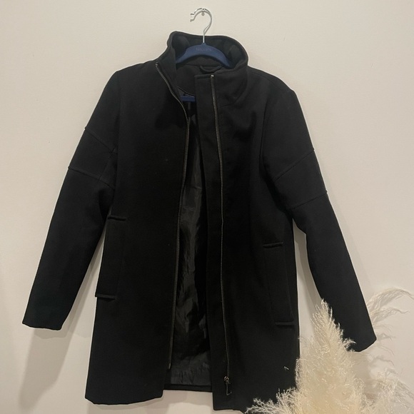 BLACK COAT  small - Picture 1 of 4